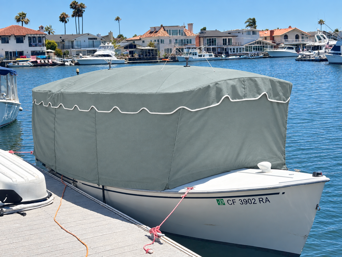 Roll up cover with scallops