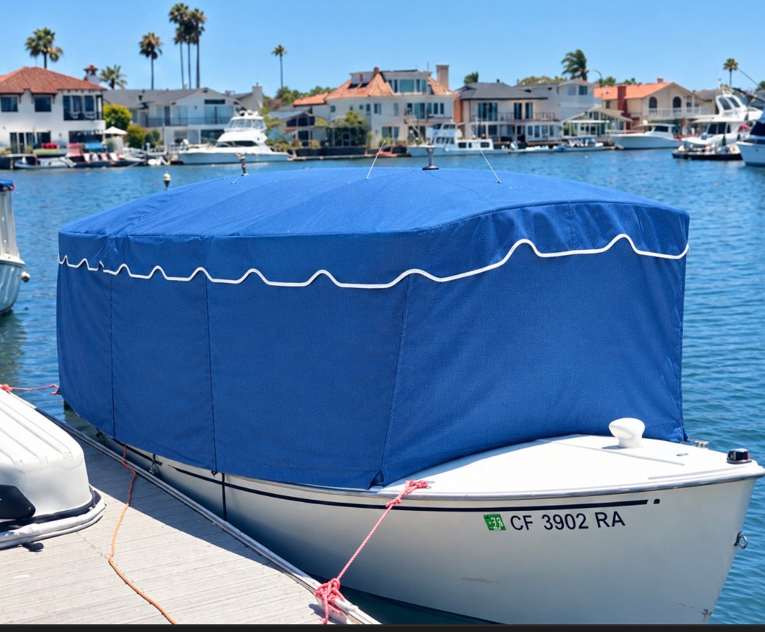 Roll up cover with scallops