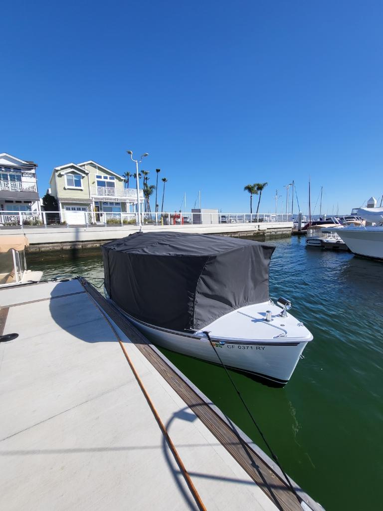 18' Canvas cover down to windows for Duffy boat